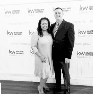 Meet your Posher, Montoia